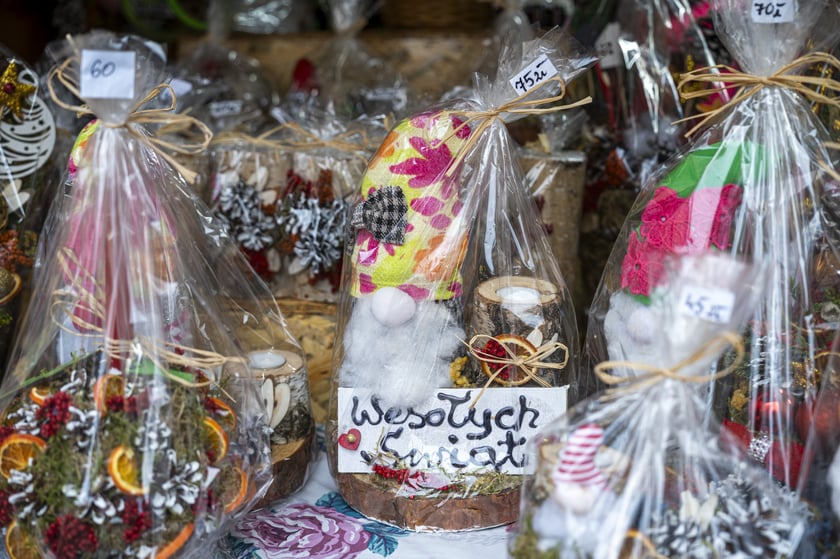 Jarmark Bożonarodzeniowy 2024 we Wrocławiu - na zdjęciach produkty, które można kupić na jarmarku